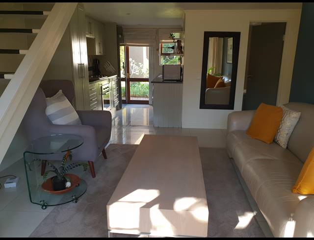 3 BEDROOM APARTMENT TO LET IN JUKSKEI PARK